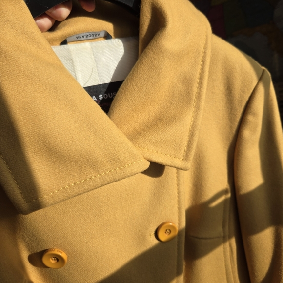 Ana Sousa womens wool coat, color yellow mustard, size 10. - Picture 3 of 4